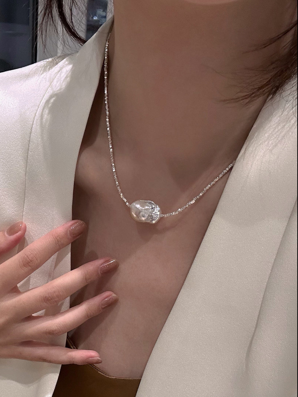 Natural Baroque Pearl Necklace with Silver and Silver Fragments for Collarbone - New Hair