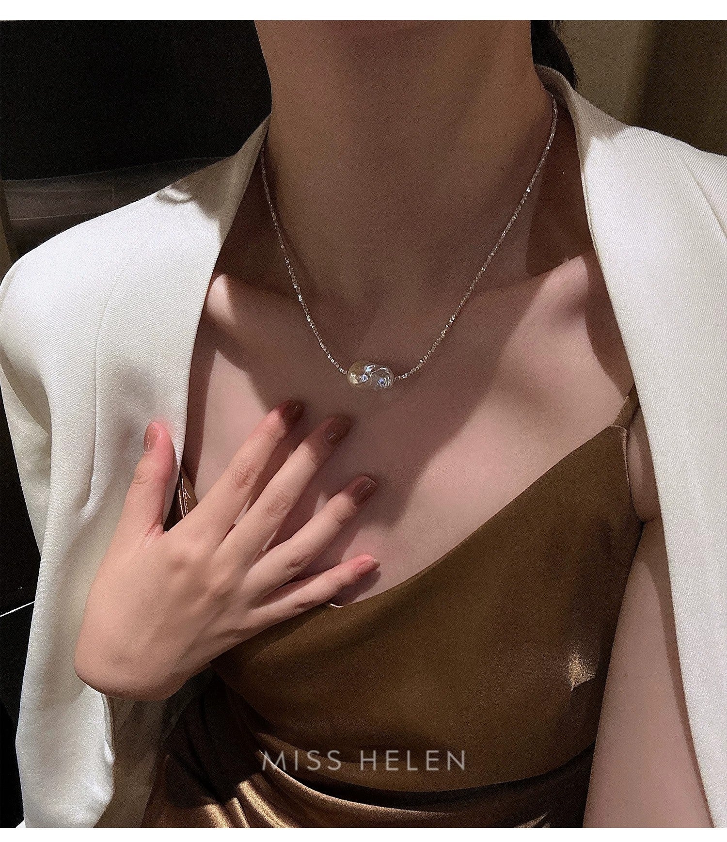 Natural Baroque Pearl Necklace with Silver and Silver Fragments for Collarbone - New Hair