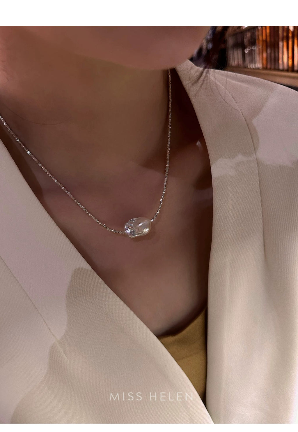 Natural Baroque Pearl Necklace with Silver and Silver Fragments for Collarbone - New Hair