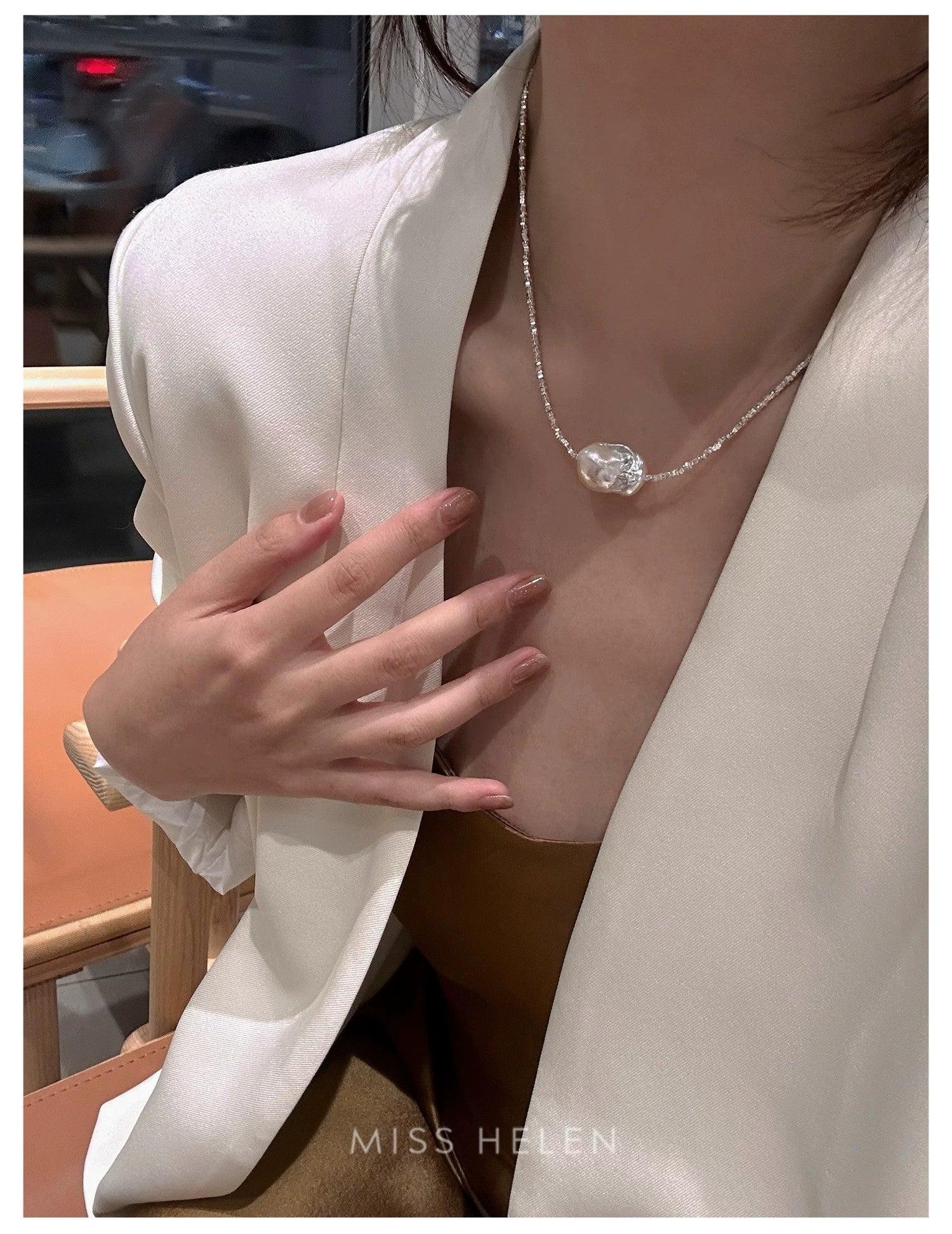 Natural Baroque Pearl Necklace with Silver and Silver Fragments for Collarbone - New Hair