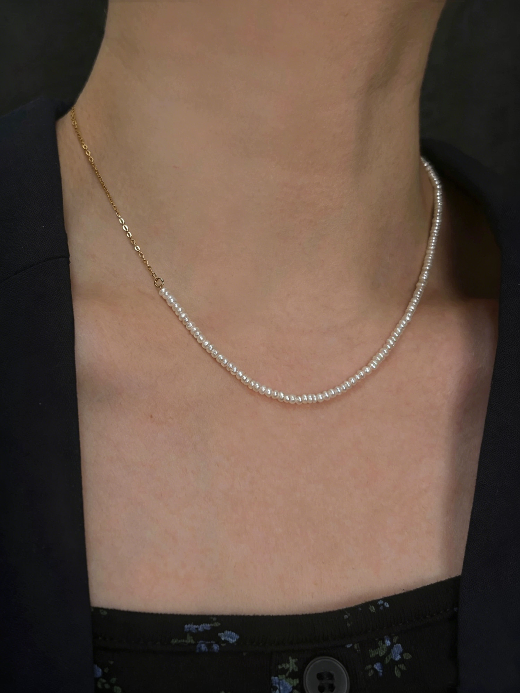 Natural freshwater  pearl necklace