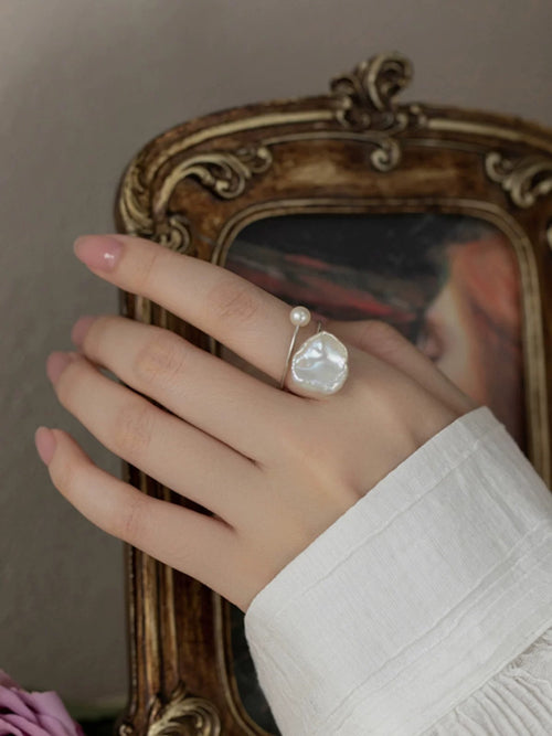 Freshwater baroque petal lotus leaf pearl ring - New Hair