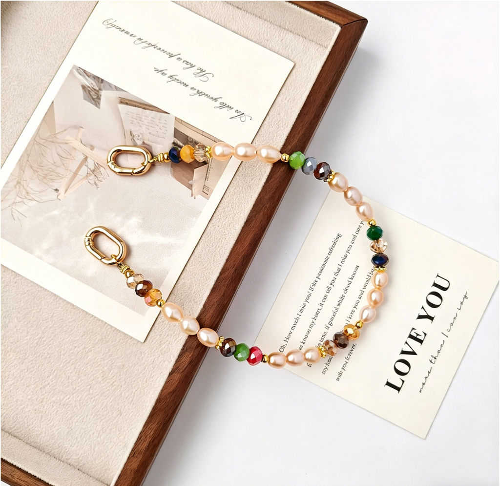 Natural freshwater pearl phone chain - New Hair